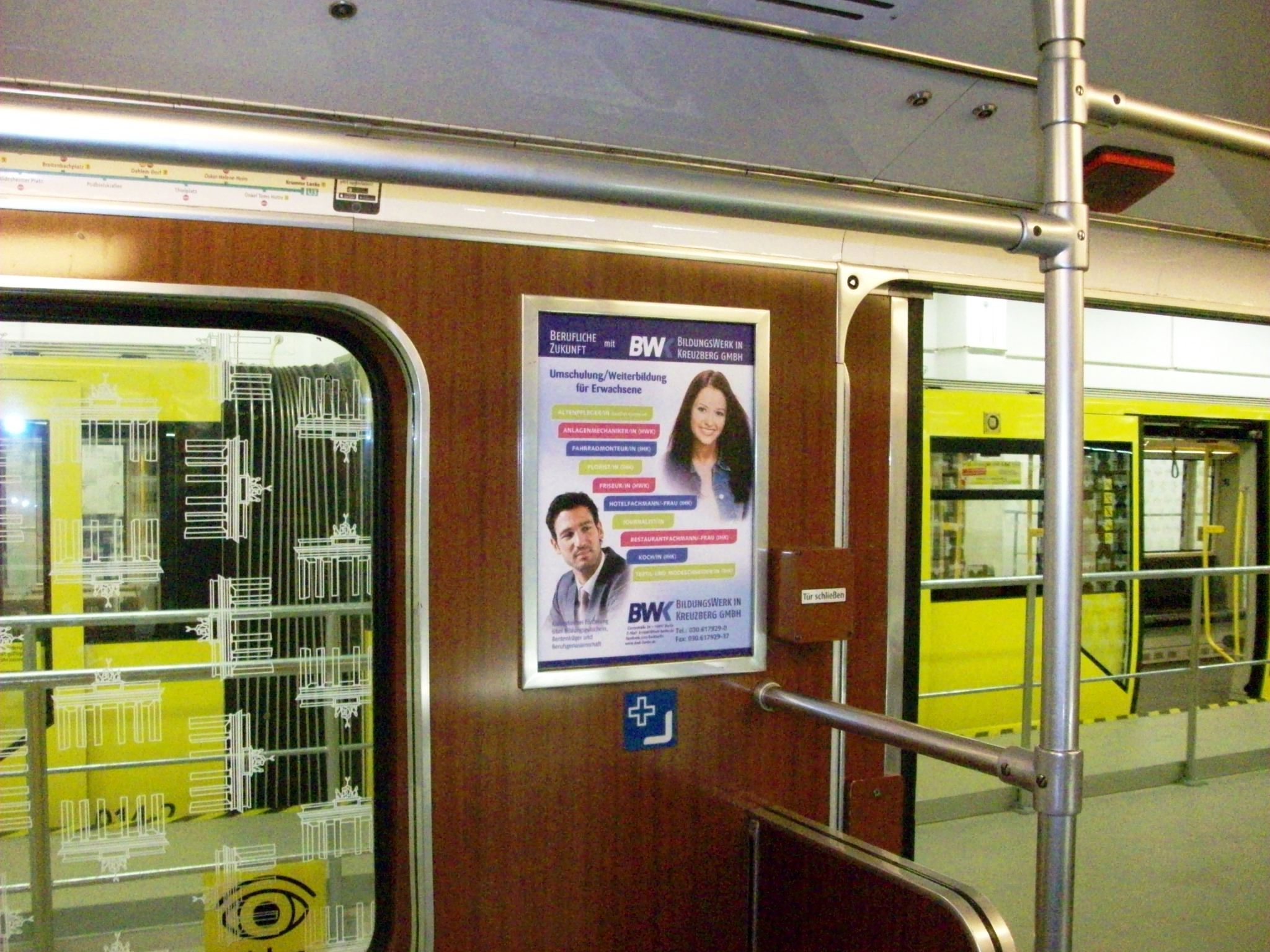 U-Bahnwerbung auf den Linien U1-U4 für das BWK BildungsWerk in Kreuzberg